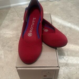 Rothy’s- The flat -scooter red